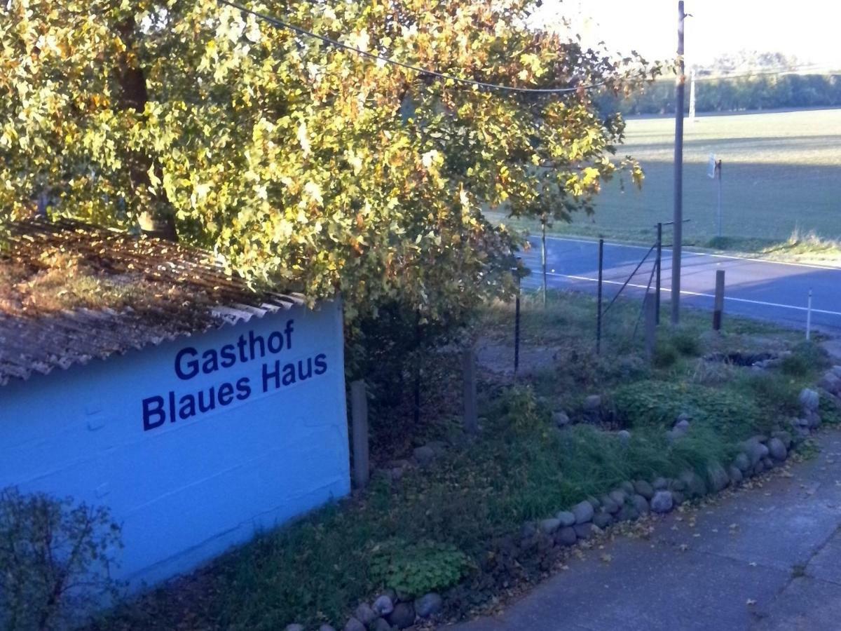 Gasthof Blaues Haus Hotel Bastorf Eksteriør billede